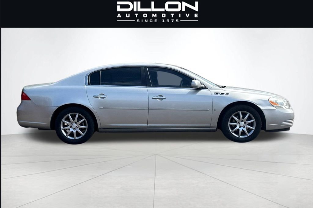 Used 2007 Buick Lucerne CXL w/ Luxury Package FWD image 3