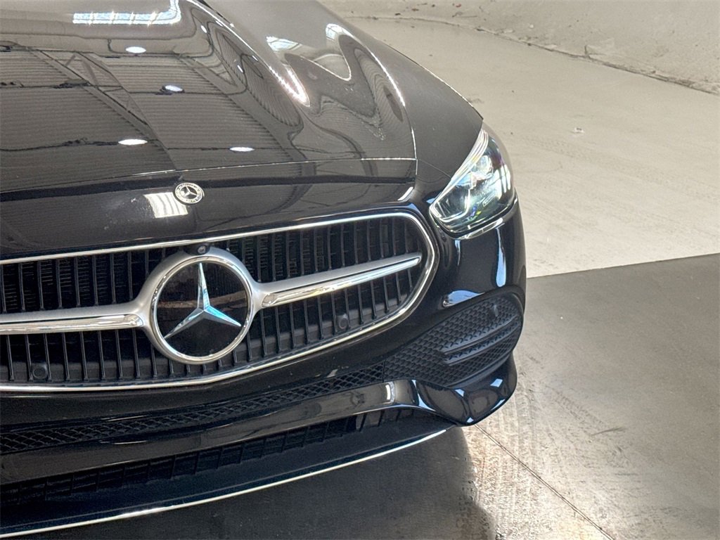 Used 2023 Mercedes-Benz C 300 4MATIC Sedan w/ Exclusive Trim Package image 8