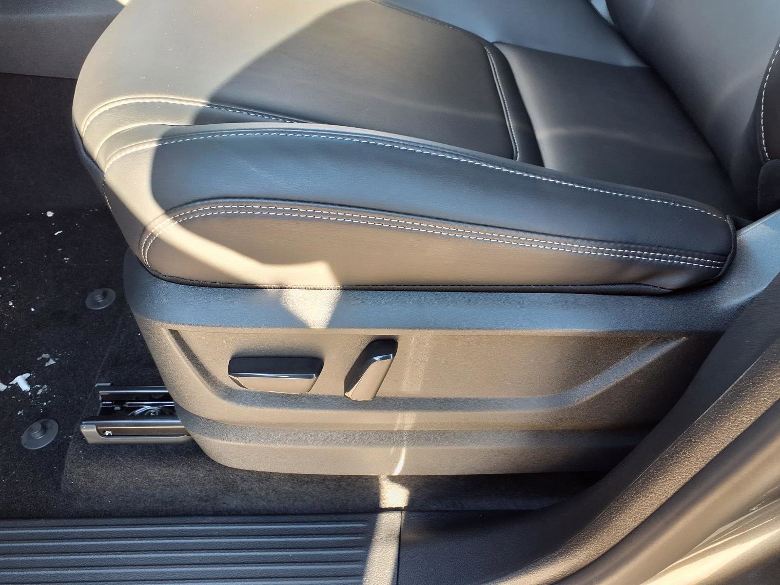 New 2026 Nissan Armada SV image 13