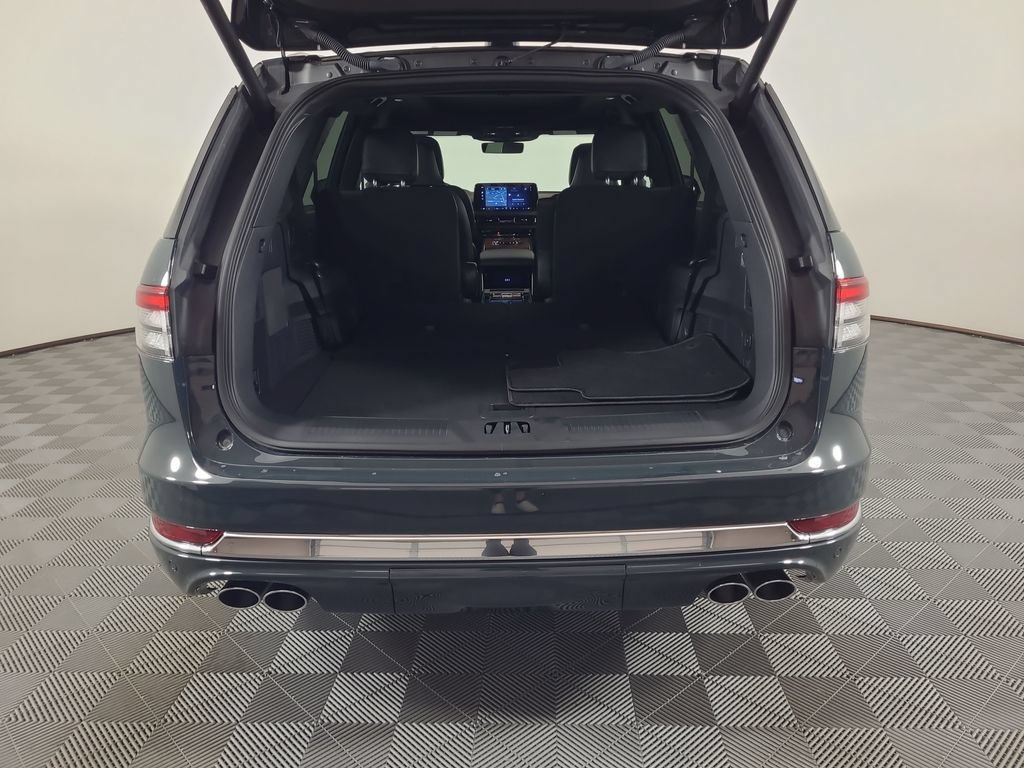 Used 2025 Lincoln Aviator Black Label AWD/4WD image 26