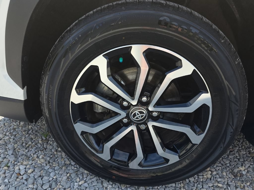 Certified 2024 Toyota Corolla Cross AWD Hybrid image 10