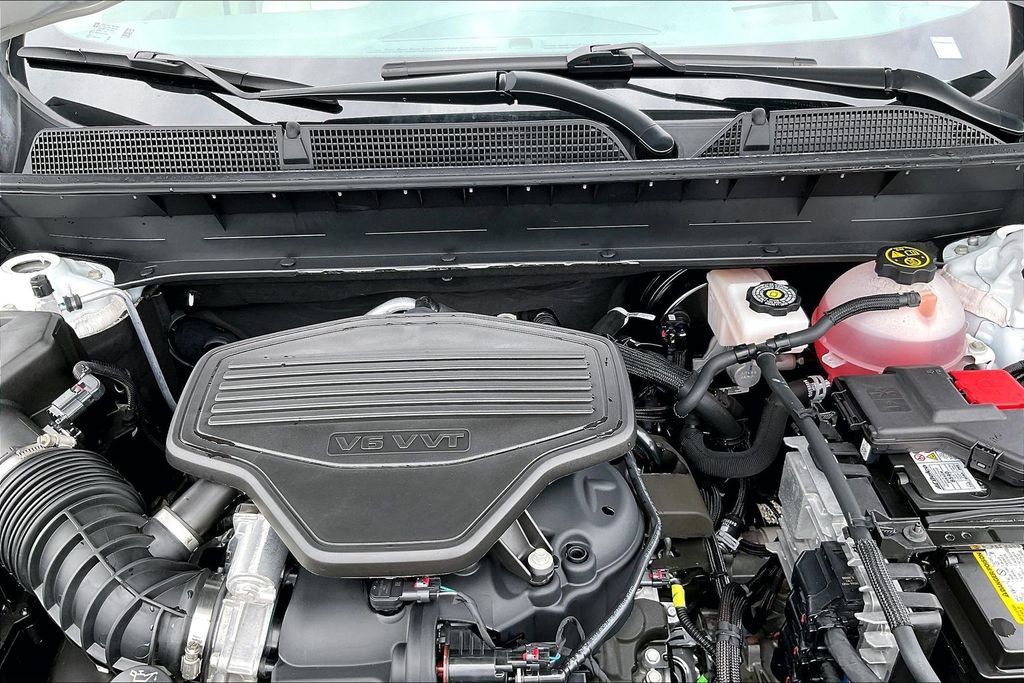 Used 2023 GMC Acadia Denali w/ Denali Technology Package FWD image 10