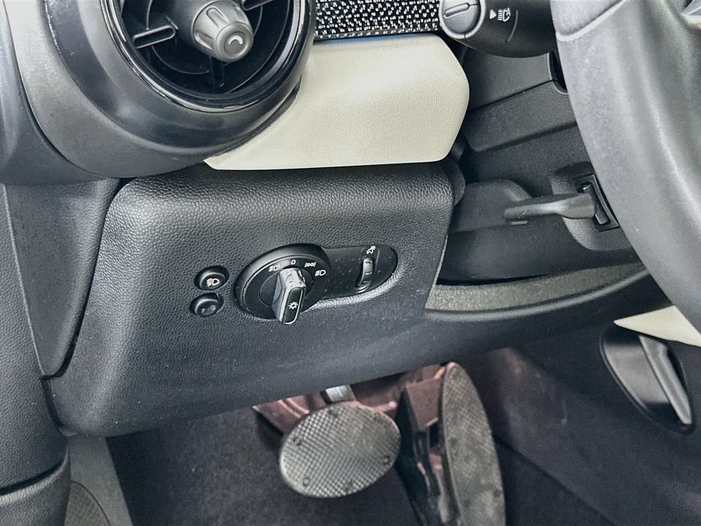 Used 2023 MINI Cooper S FWD image 10