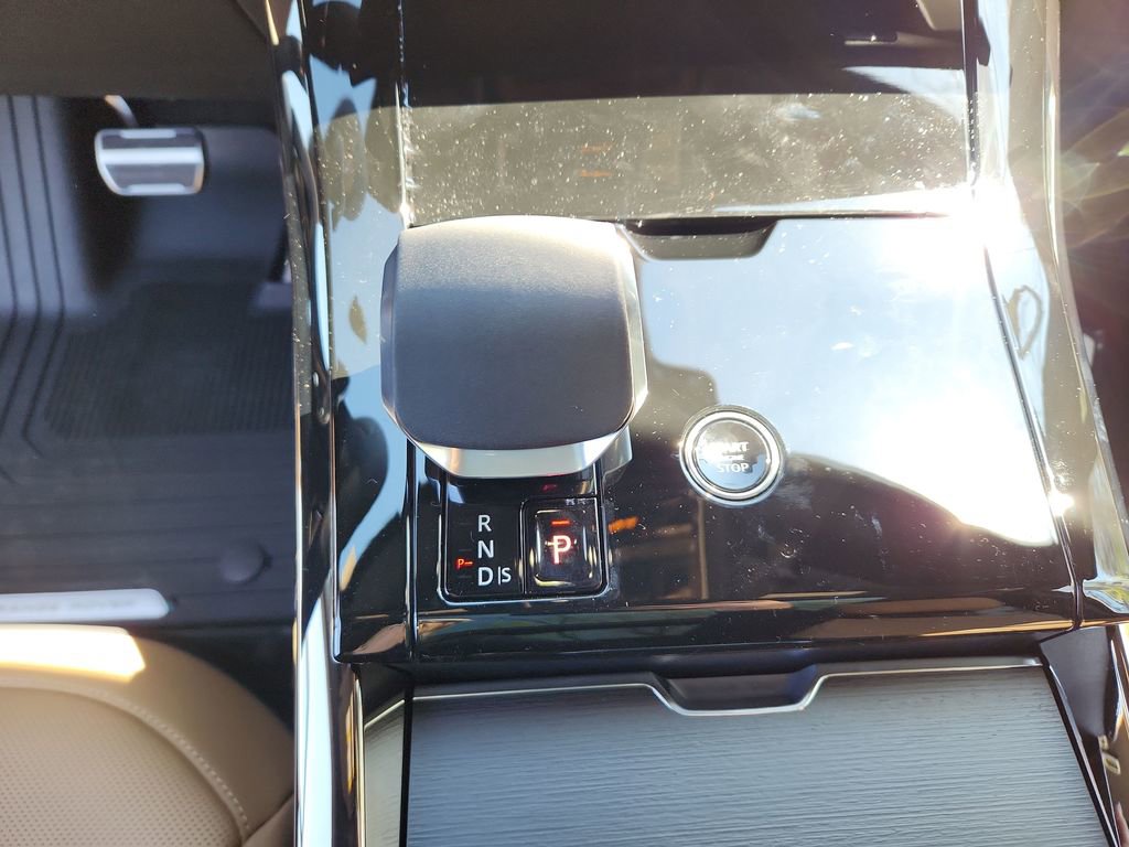 New 2026 Land Rover Range Rover Sport Dynamic SE AWD/4WD image 16