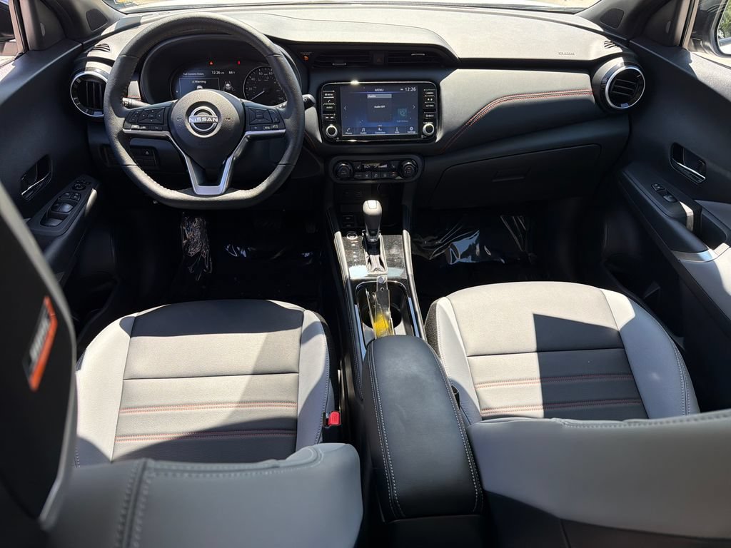 Used 2024 Nissan Kicks SR w/ SR Premium Package FWD image 15