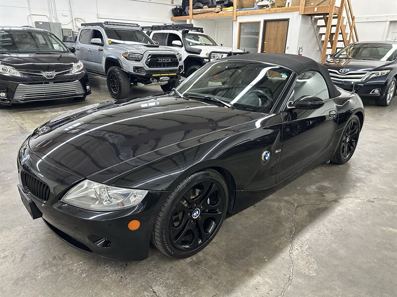 Used 2005 BMW Z4 3.0i RWD image 33
