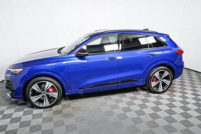 Used 2025 Audi SQ5 Premium Plus AWD/4WD image 33