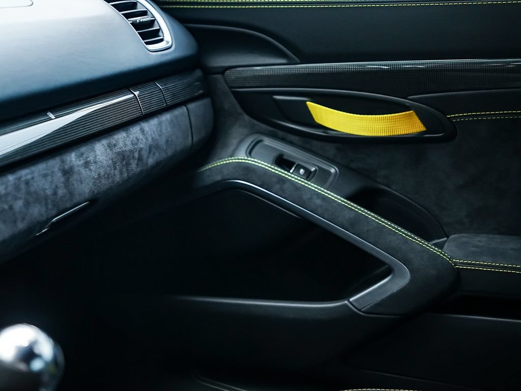 Certified 2016 Porsche Cayman GT4 RWD image 16