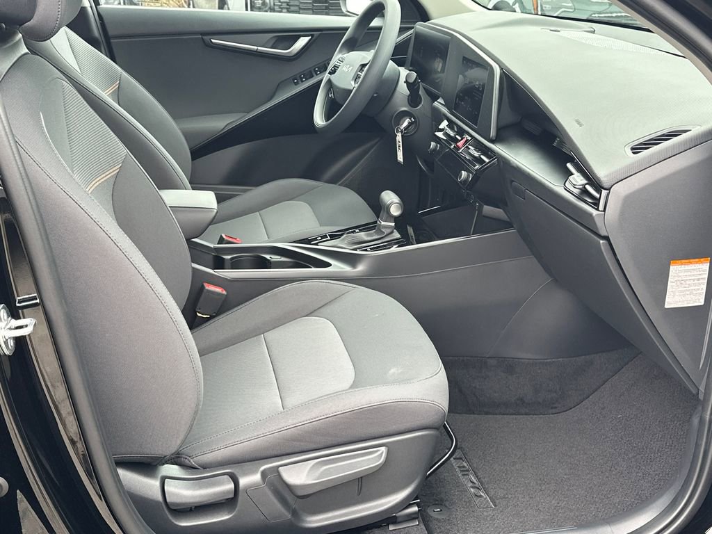New 2026 Kia Niro LX image 9