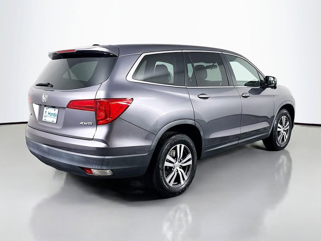 Used 2017 Honda Pilot EX image 7