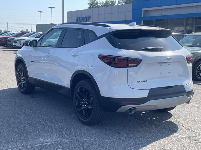 New 2026 Chevrolet Blazer LT w/ LPO, Black Grille Bar Package FWD image 5