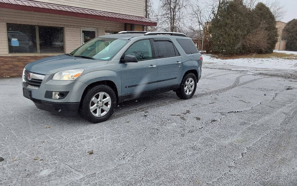 Used 2008 Saturn Outlook XE image 2