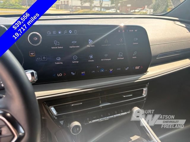 Used 2025 Chevrolet Traverse LT w/ Driver Confidence Package AWD/4WD image 20