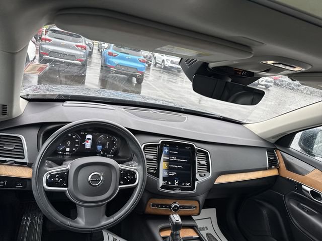 Used 2022 Volvo XC90 T6 Momentum w/ Advanced Package image 15