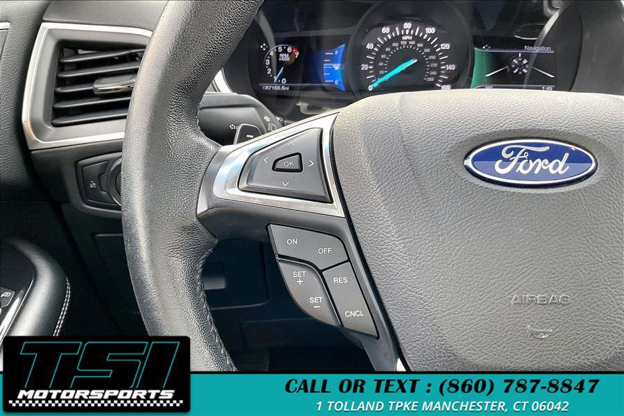 Used 2017 Ford Edge Titanium w/ Equipment Group 301A image 17