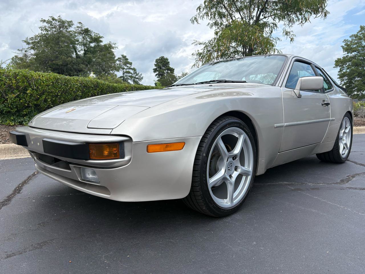 Used 1988 Porsche 944 Coupe RWD image 6