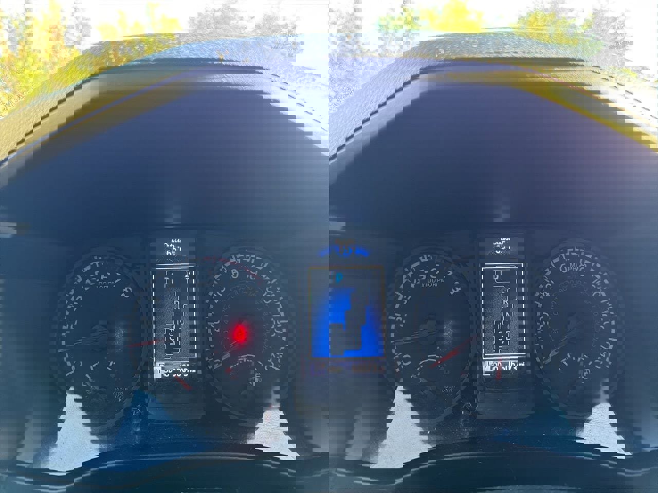 Used 2021 Toyota Tacoma SR w/ SR Convenience Package image 12