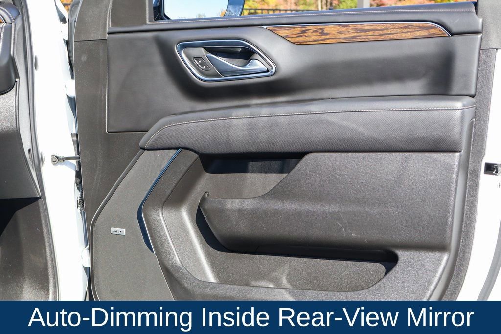 Used 2023 Chevrolet Suburban Premier image 39