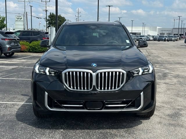 New 2026 BMW X5 xDrive50e w/ Climate Comfort Package AWD/4WD image 5
