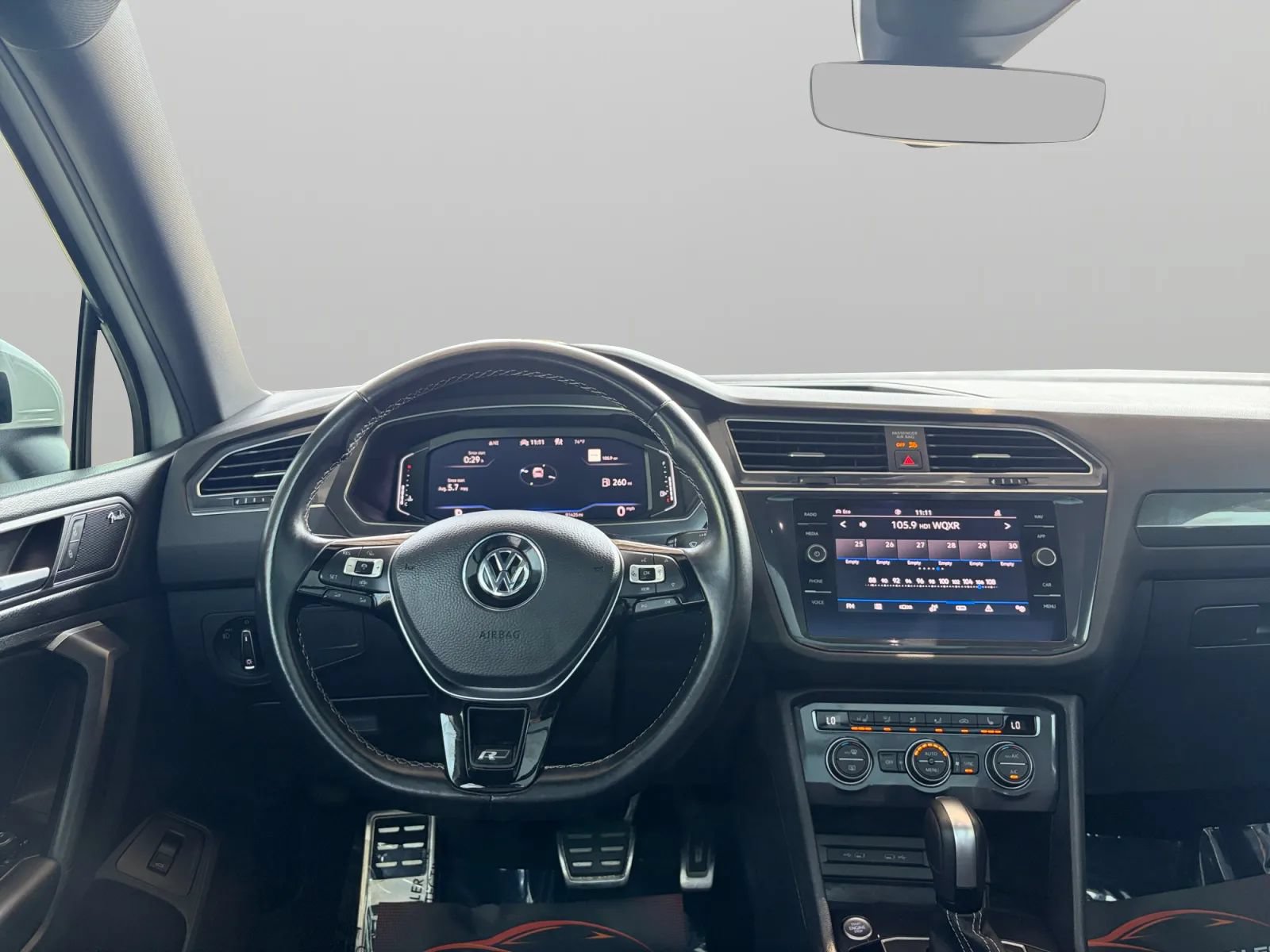 Used 2021 Volkswagen Tiguan SEL Premium R-Line AWD/4WD image 26