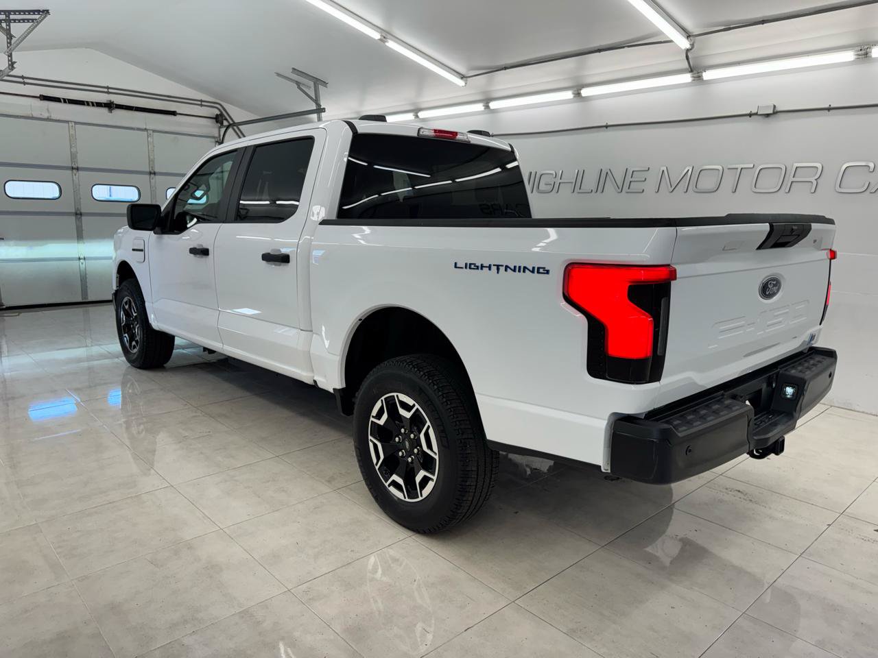 Used 2022 Ford F150 Lightning Pro AWD/4WD image 8