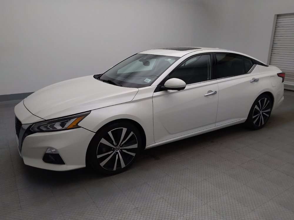 Used 2019 Nissan Altima 2.5 Platinum FWD image 2
