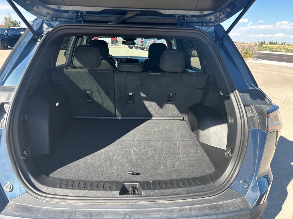 Used 2026 Chevrolet Equinox LT AWD/4WD image 5