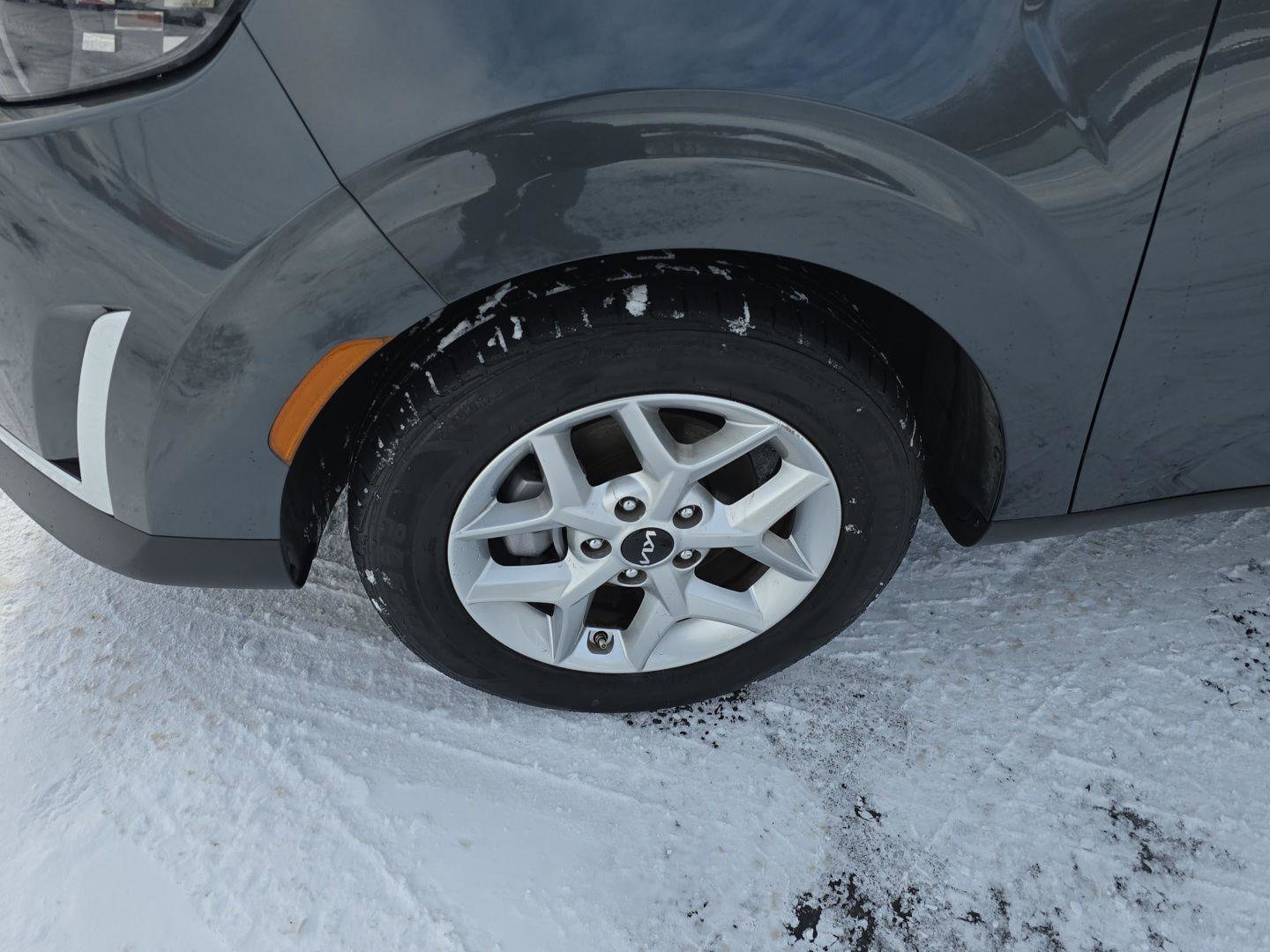 Used 2023 Kia Soul LX w/ Option Group 015 image 35