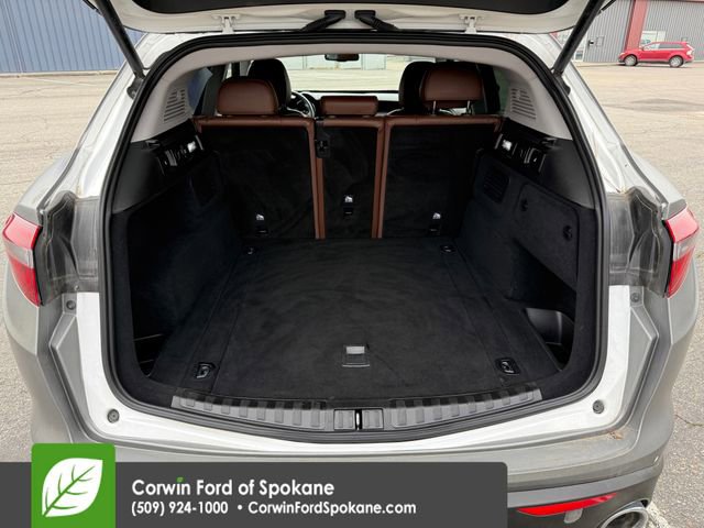 Used 2018 Alfa Romeo Stelvio AWD image 18