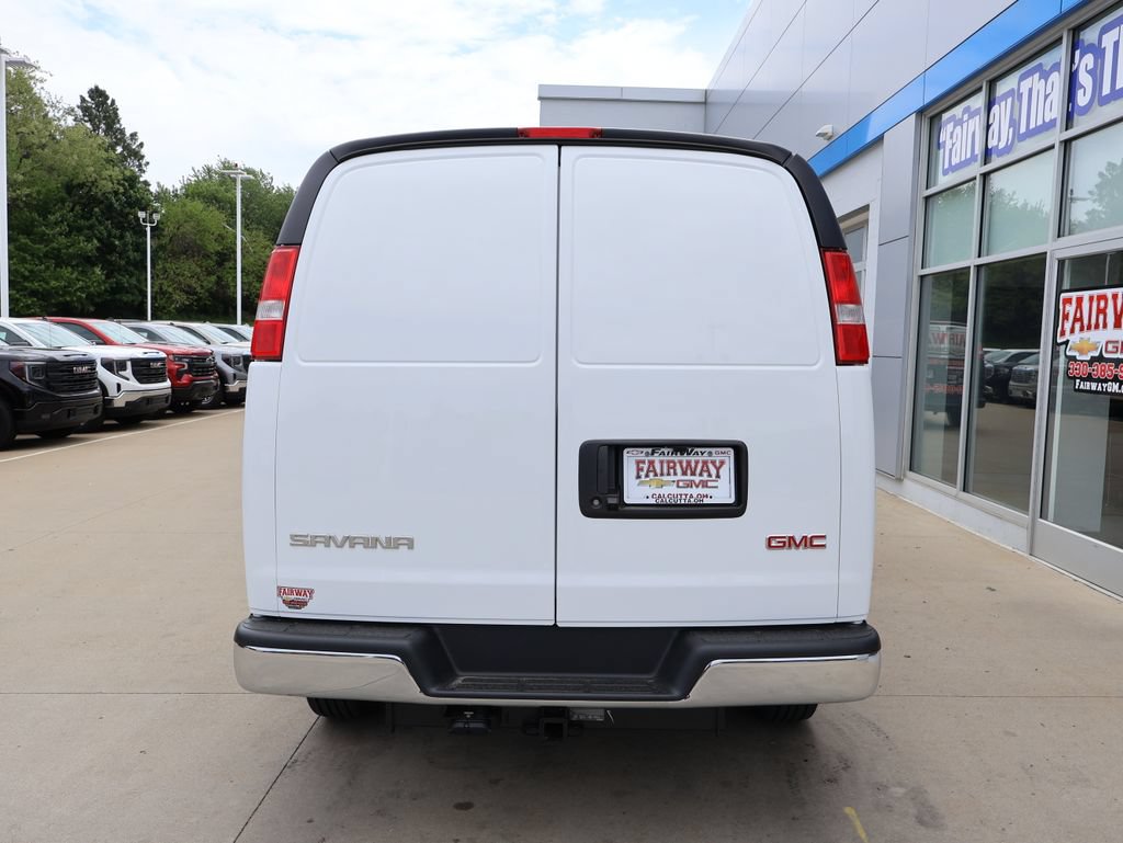 New 2026 GMC Savana 2500 w/ Enhanced Convenience Package RWD image 10