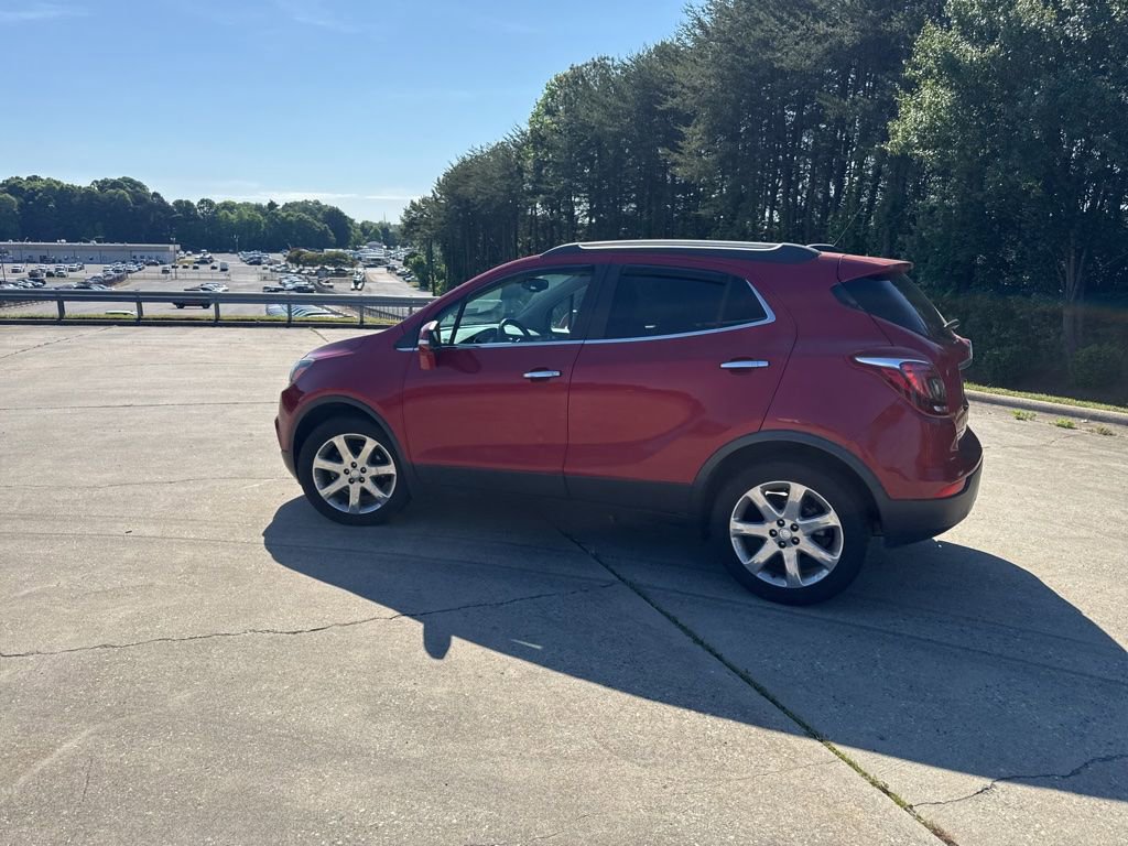 Used 2018 Buick Encore Essence w/ Experience Buick Package FWD image 8