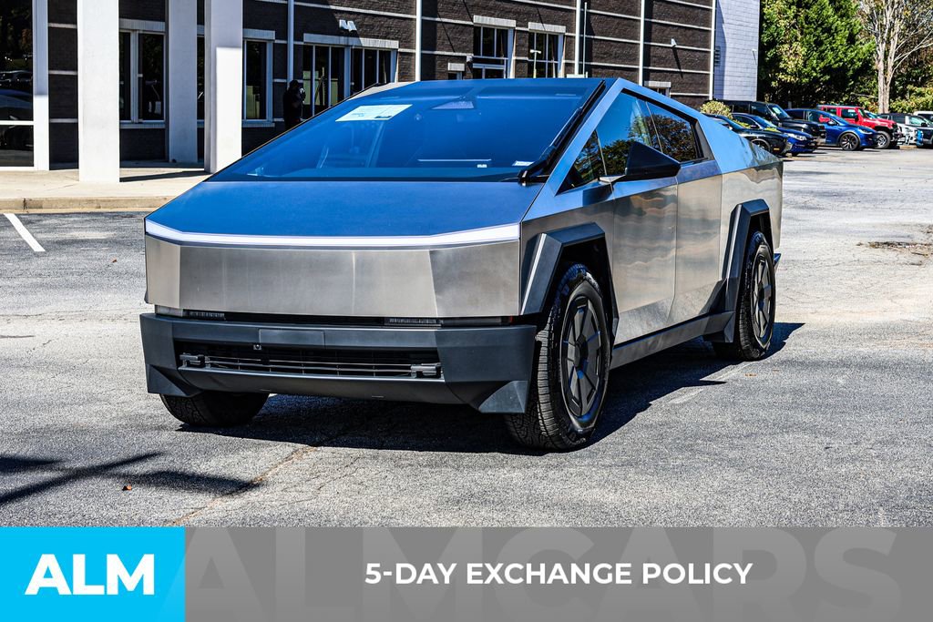 Used 2024 Tesla Cybertruck AWD Crew Cab image 4