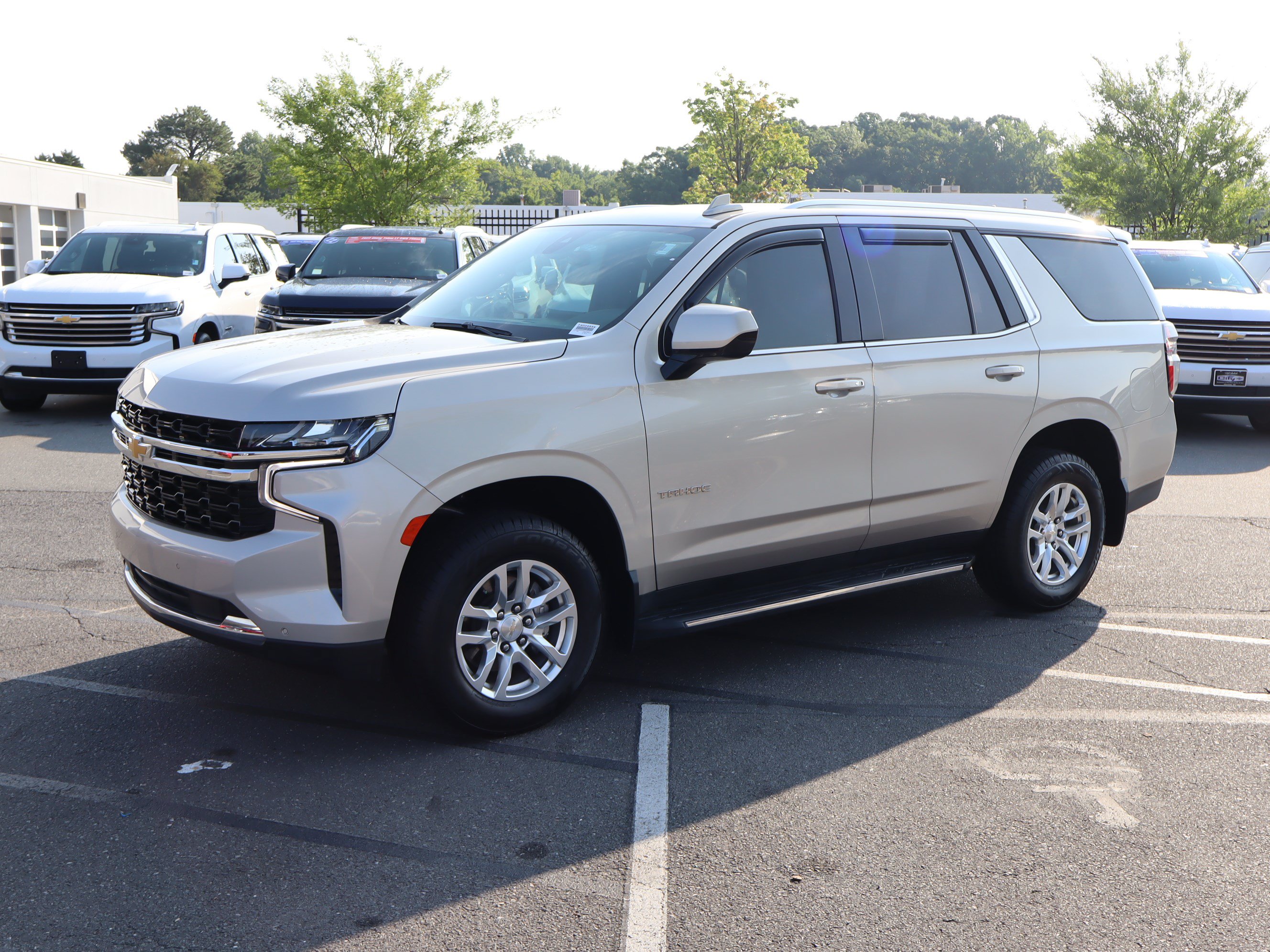Used 2022 Chevrolet Tahoe LS RWD image 5