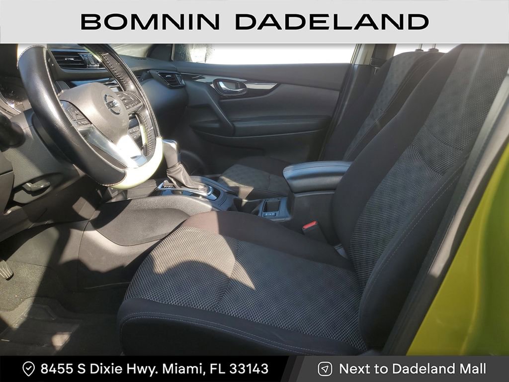 Used 2021 Nissan Rogue Sport SV image 16