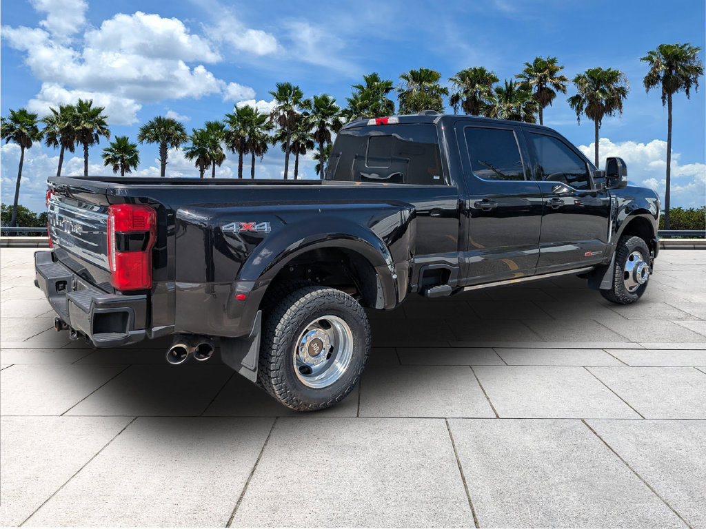 Certified 2024 Ford F350 King Ranch AWD/4WD image 9