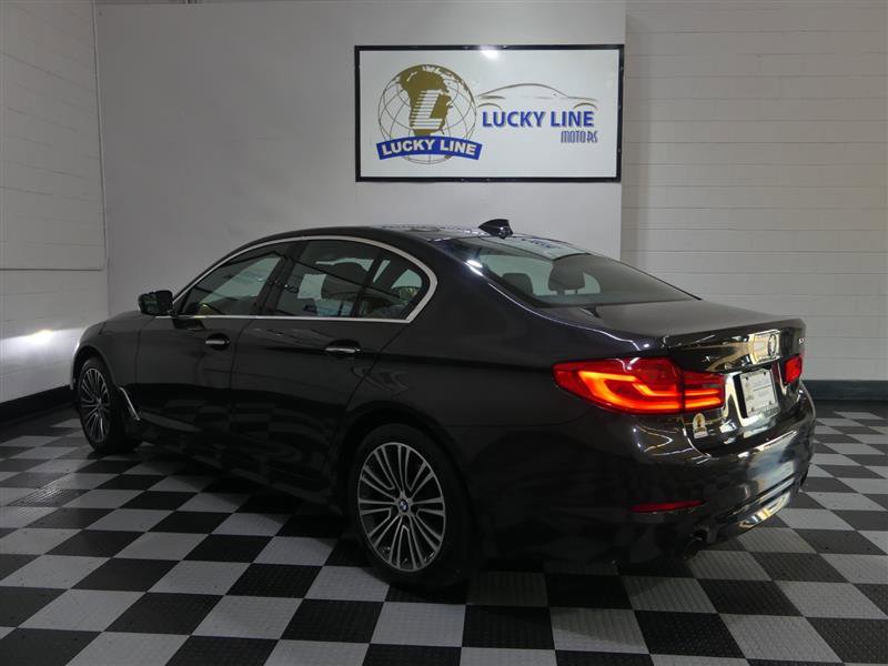 Used 2018 BMW 530i xDrive image 11