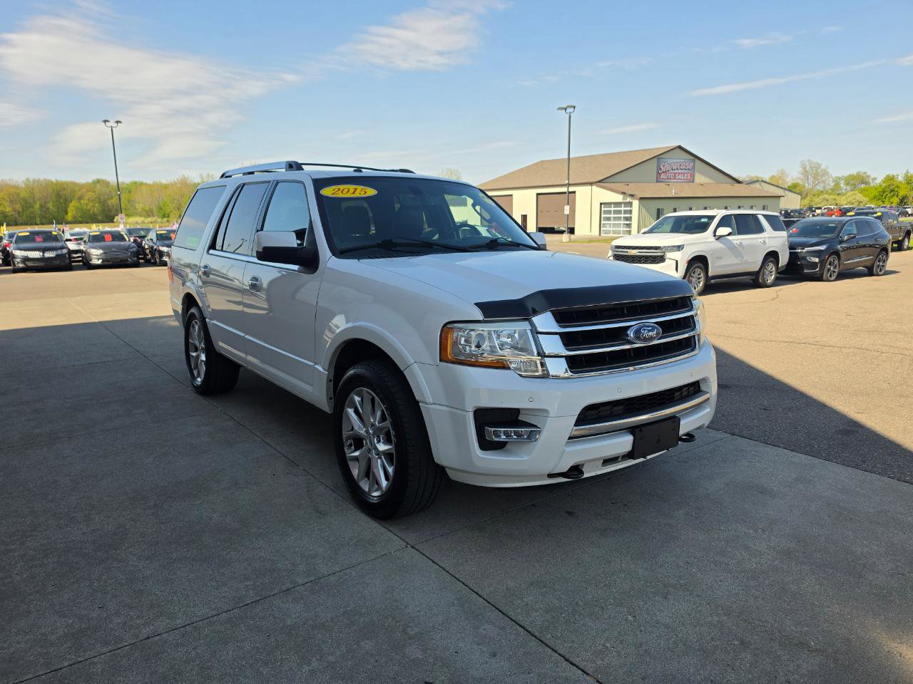 Used 2015 Ford Expedition Limited w/ Equipment Group 301A AWD/4WD image 4