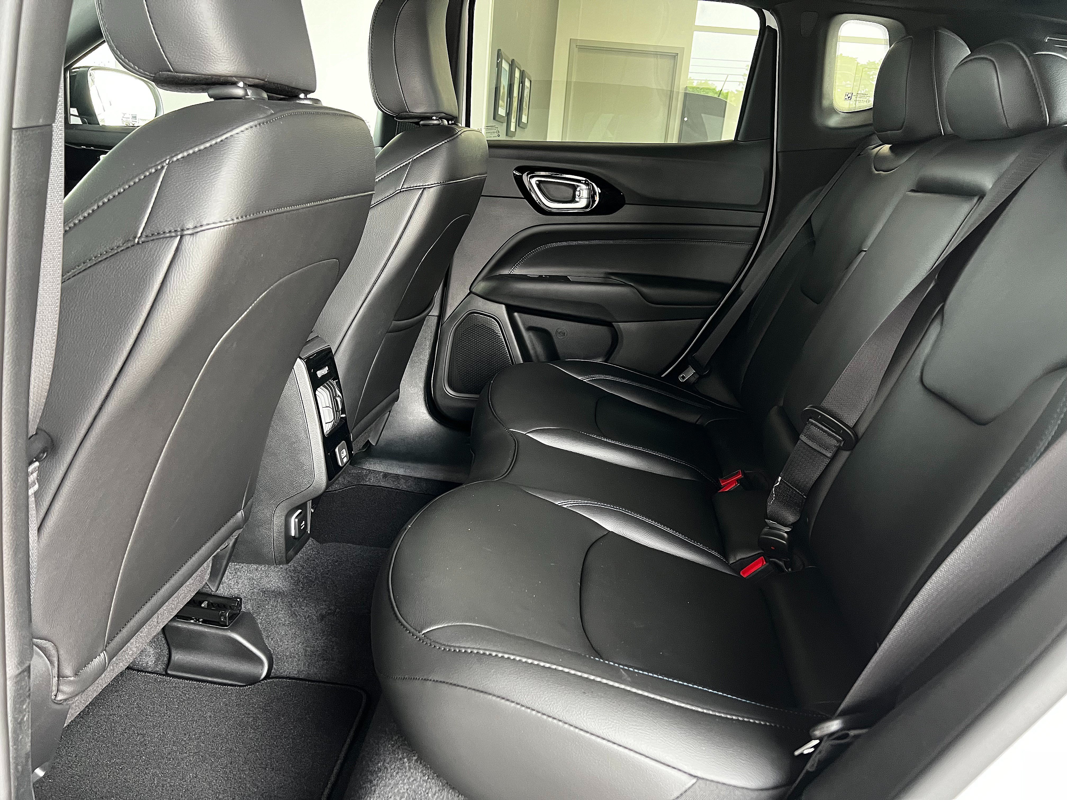 New 2026 Jeep Compass Limited AWD/4WD image 22