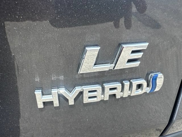 Used 2023 Toyota RAV4 LE AWD/4WD image 10