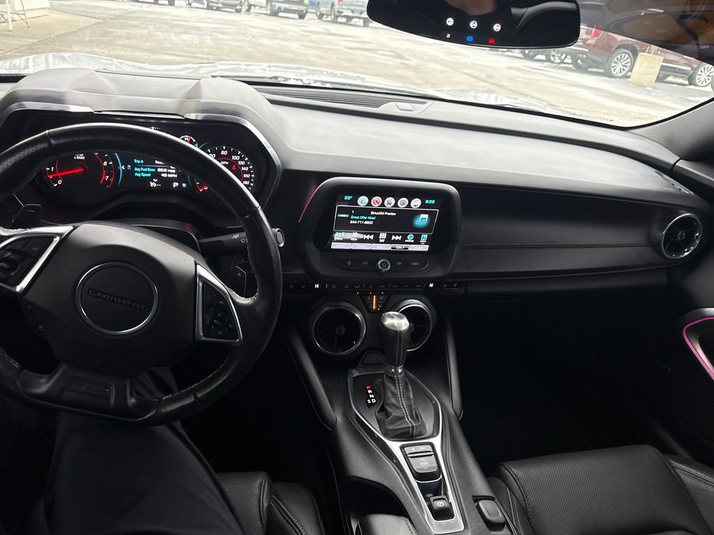 Used 2017 Chevrolet Camaro SS image 13