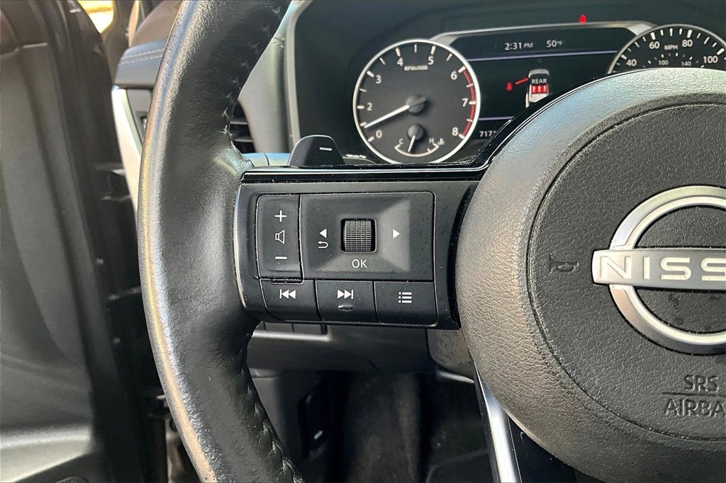Used 2023 Nissan Rogue SV image 11