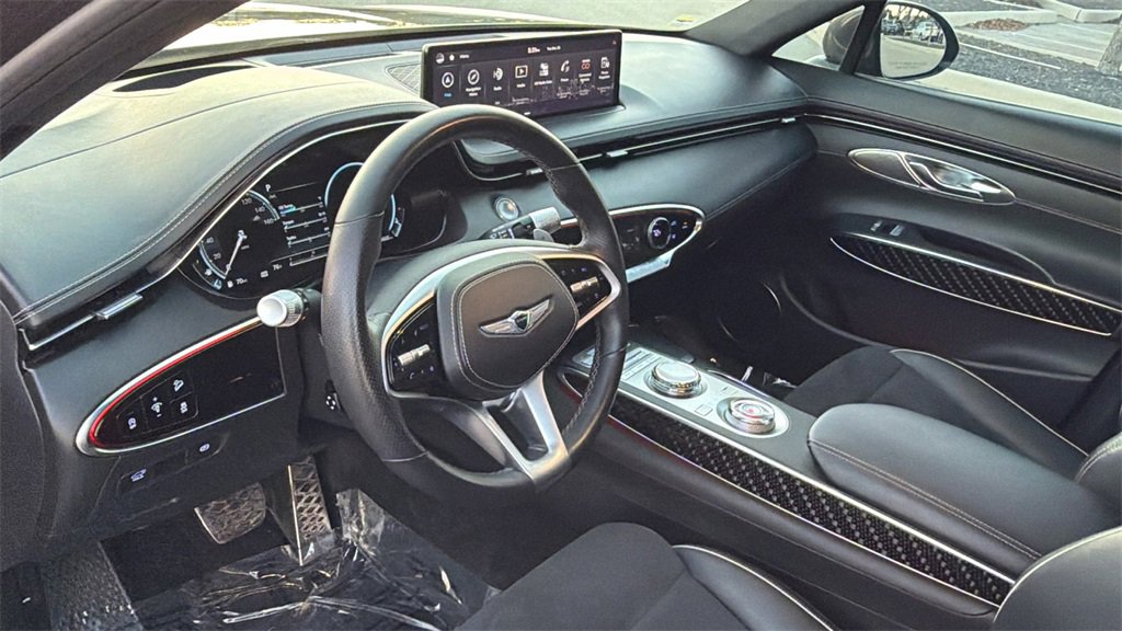 Used 2022 Genesis GV70 3.5T Sport w/ Sport Prestige Package image 13