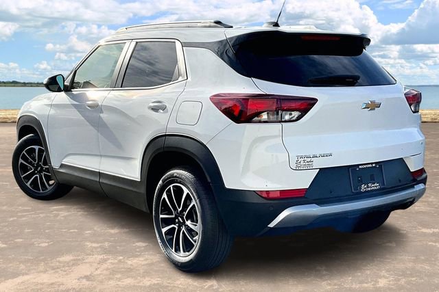 Certified 2024 Chevrolet TrailBlazer LT w/ Driver Confidence Package image 4