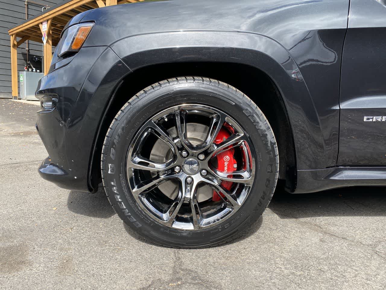 Used 2015 Jeep Grand Cherokee SRT w/ Luxury Group II AWD/4WD image 11