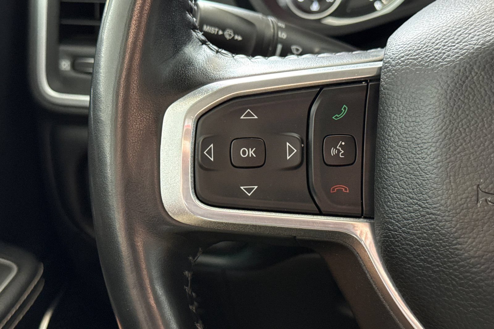 Used 2022 RAM 1500 Laramie AWD/4WD image 25