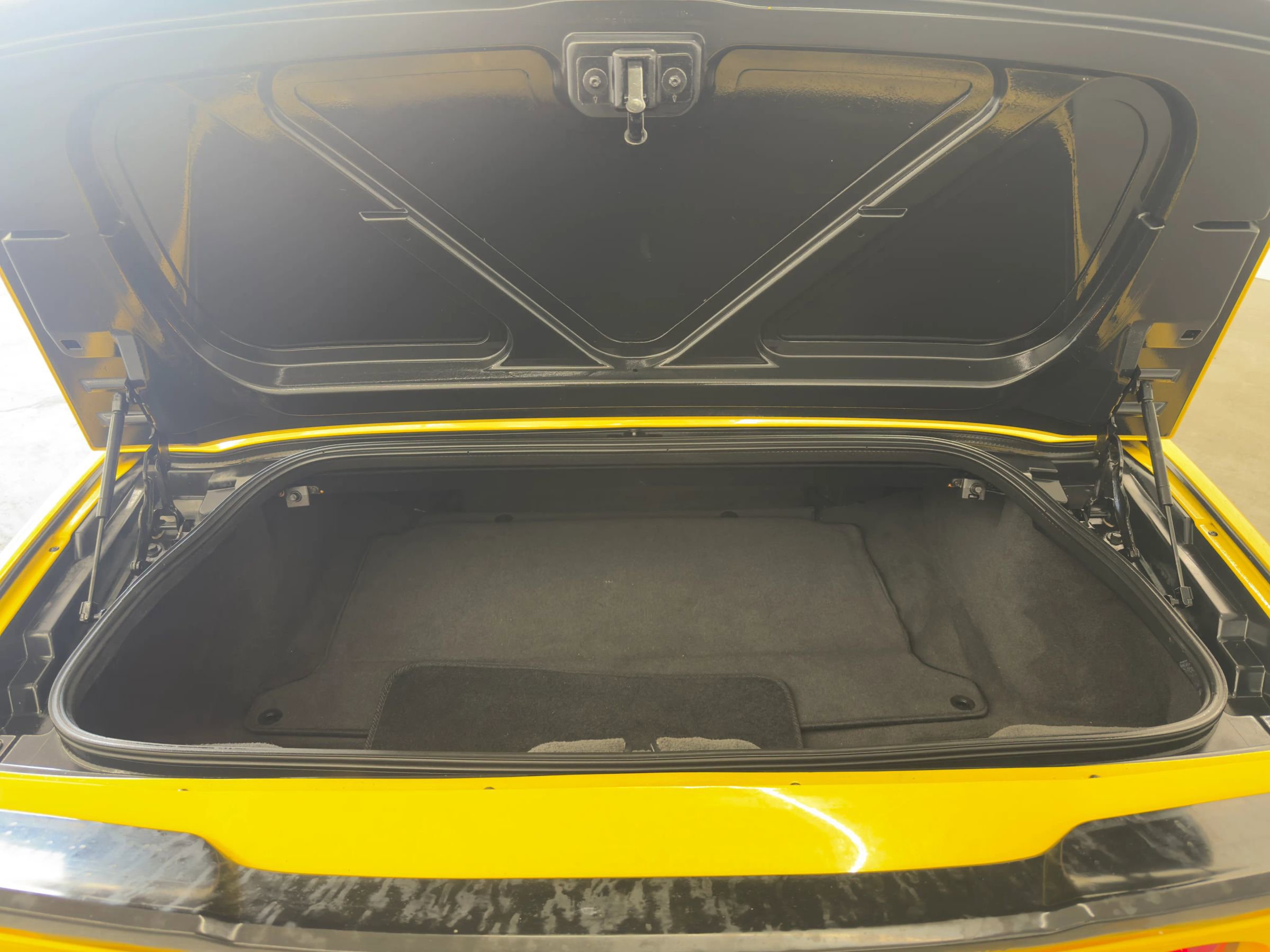 Used 2009 Chevrolet Corvette Convertible 2D w/ Preferred Equipment Group image 11