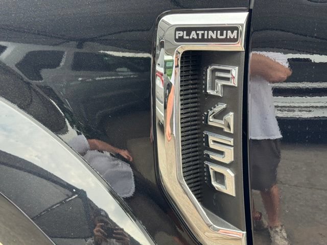 Used 2018 Ford F450 Platinum w/ Platinum Ultimate Package AWD/4WD image 8