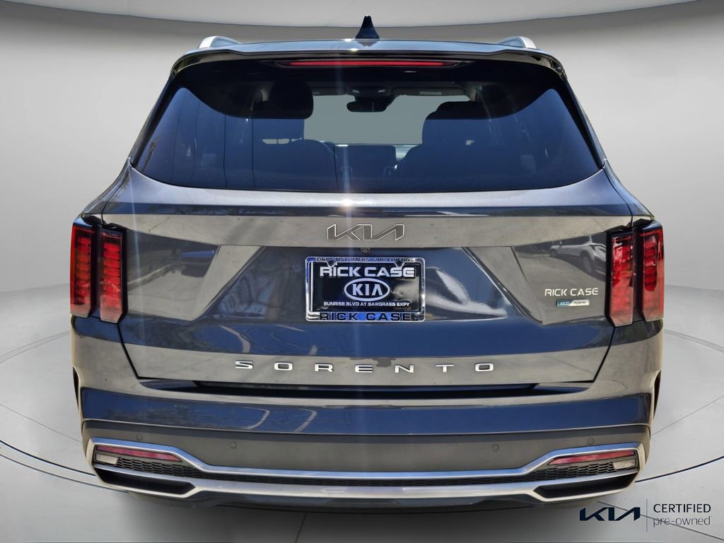 Certified 2022 Kia Sorento S image 6