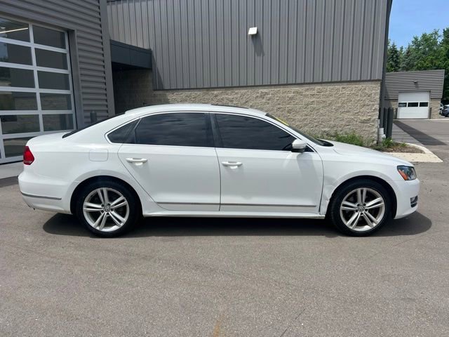 Used 2013 Volkswagen Passat TDI SEL Premium FWD image 4