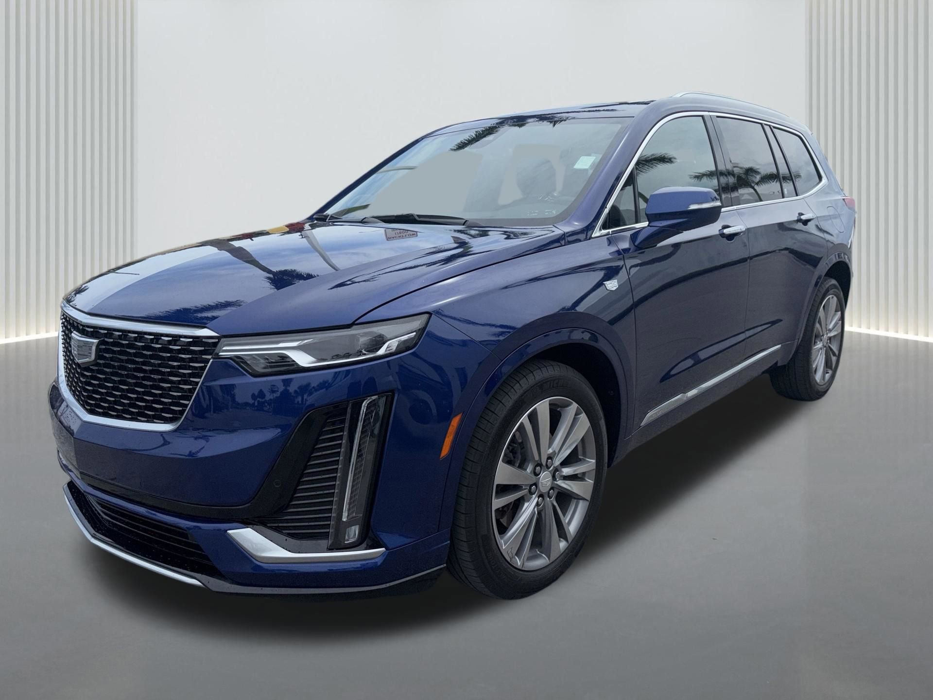 Used 2024 Cadillac XT6 Premium Luxury FWD image 7